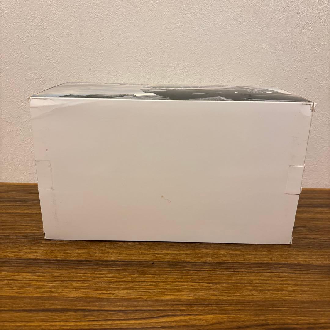 トヨタ ランドクルーザー プラド　1/18 モデルカー　美品