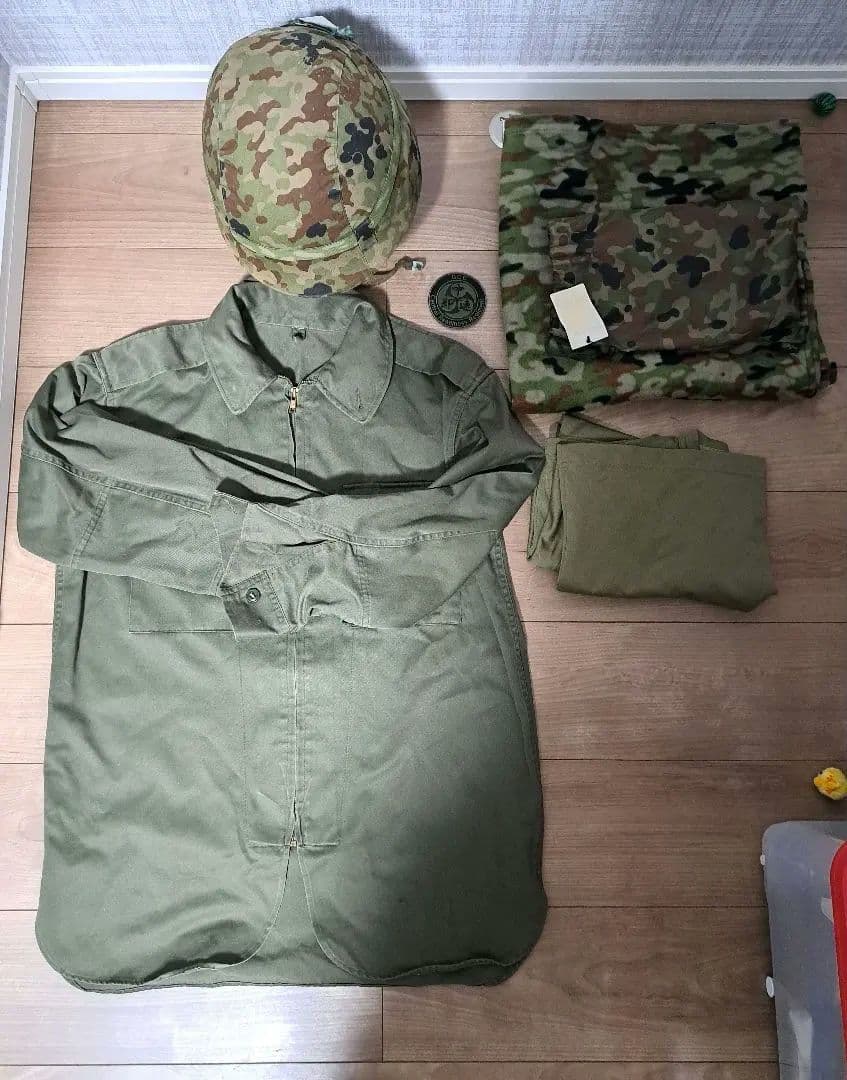 88式鉄帽、OD戦闘服等、GARMIN等自衛隊豪華11点セット