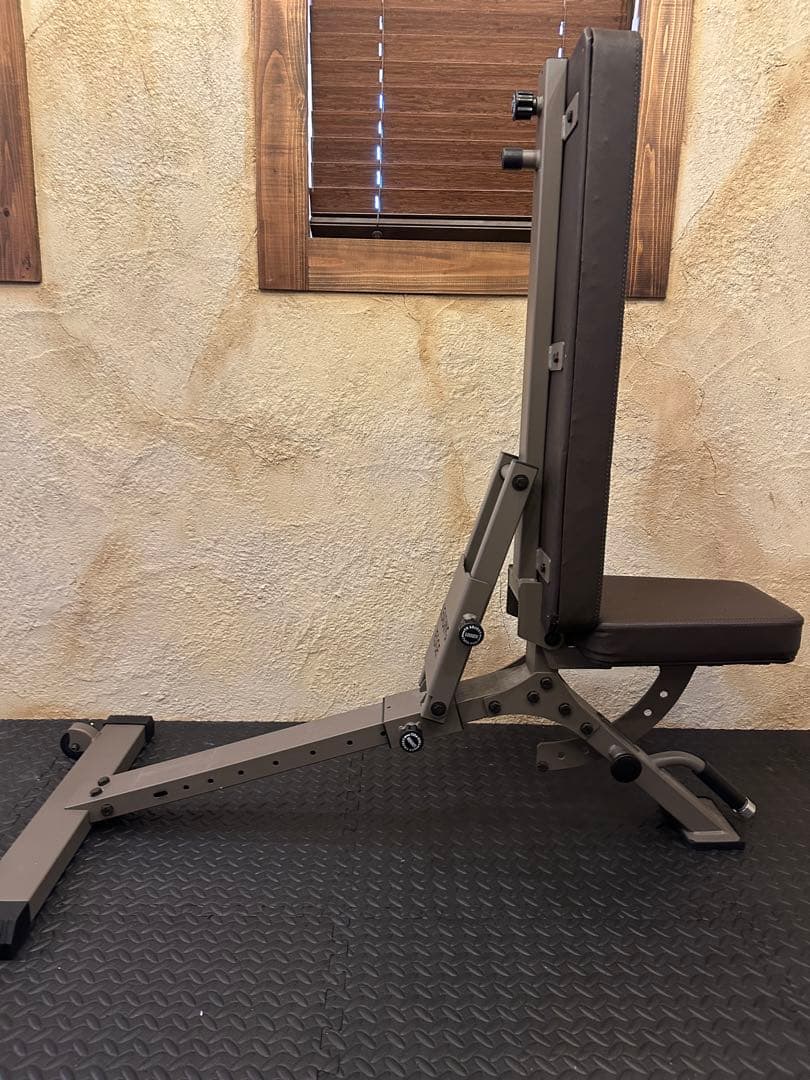 トレーニングベンチ　調整可能　フラット