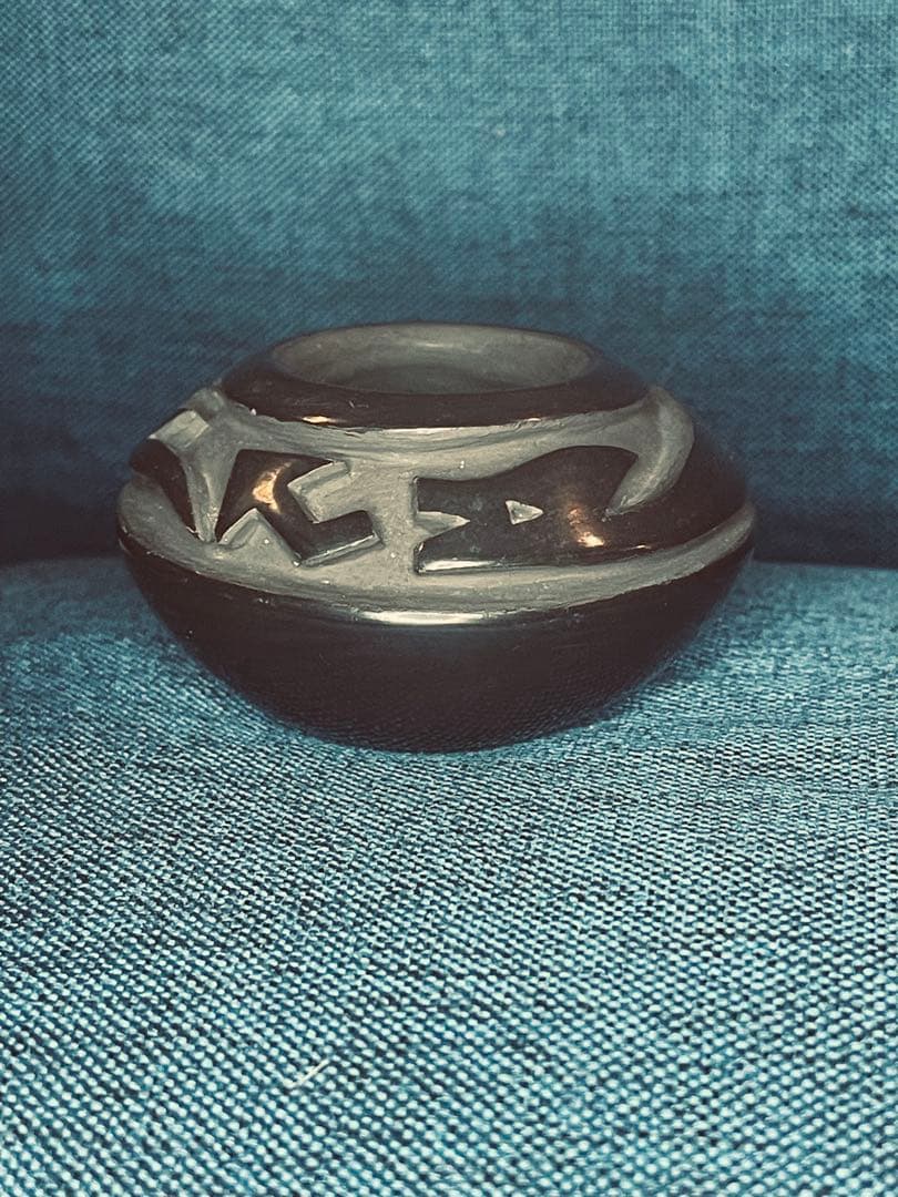 壺 黒壺 ポタリー ポピ ズニ ナバホ サンタクララ インディアン インディアン