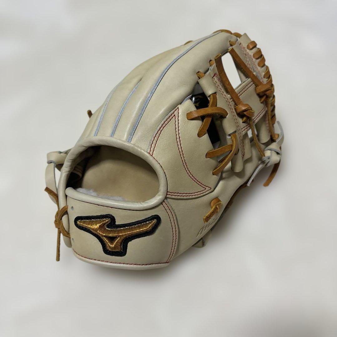 本日限定定価税込47300円！ミズノプロ　クラシック　軟式内野手用　新品未使用