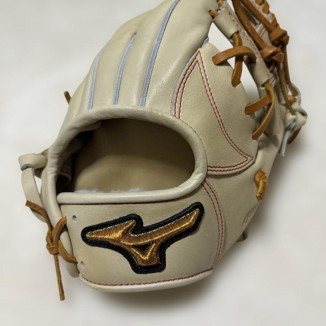 本日限定定価税込47300円！ミズノプロ　クラシック　軟式内野手用　新品未使用