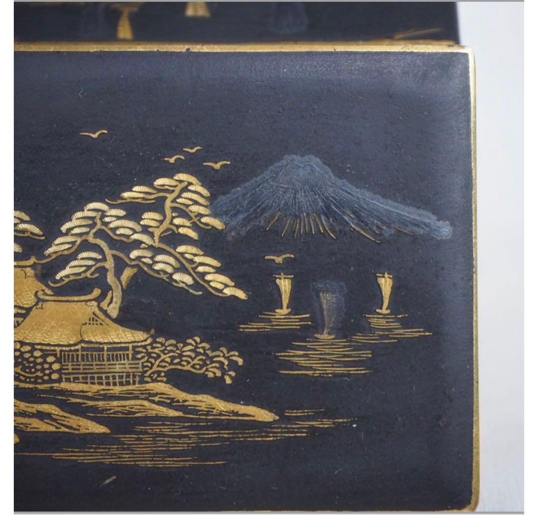 送料無料　明治期名工　藤井美豊作　金象嵌山水富士山図小箱 内金鍍金　木箱付
