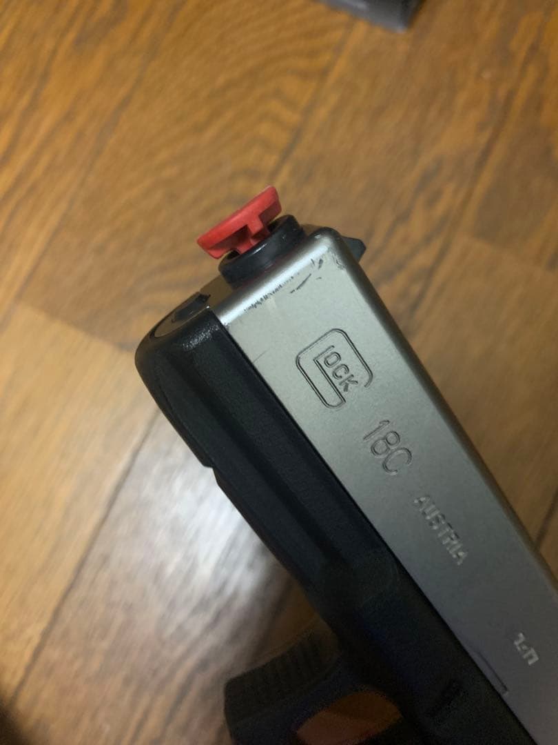 東京マルイ電動ガン　Glock18cシルバースライド＋おまけ