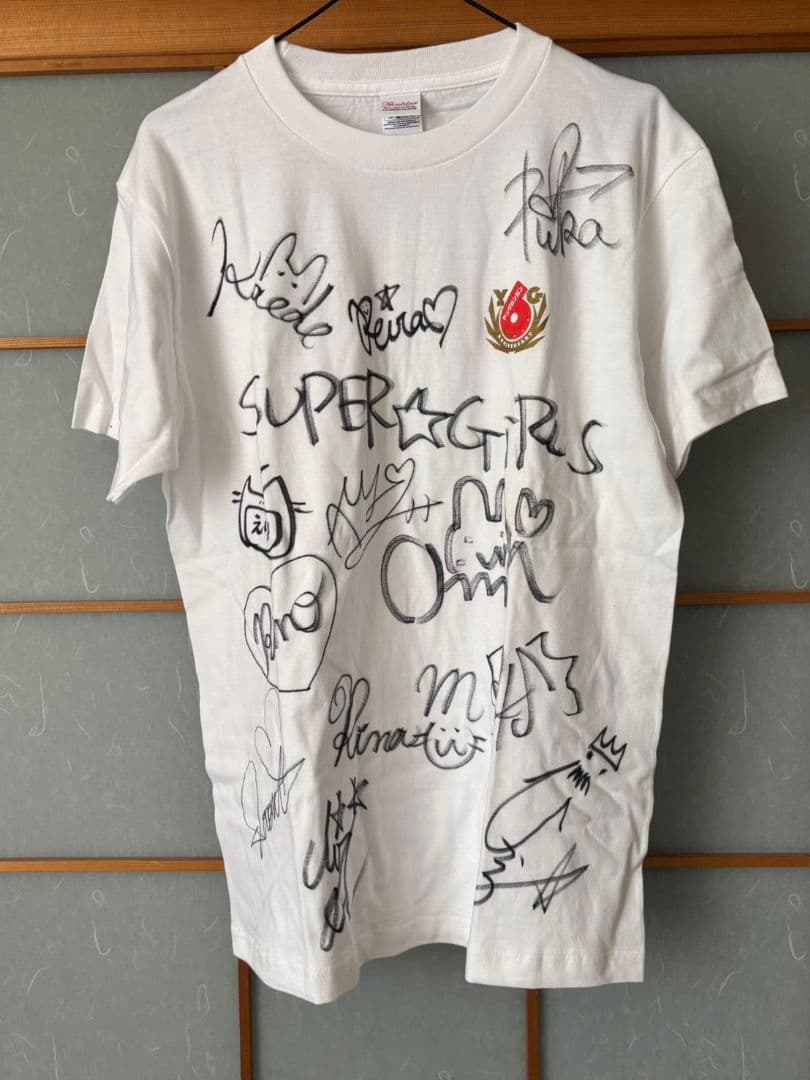 SUPER☆GiRLS サイン入り Tシャツ ホワイト　ヤングガンガン