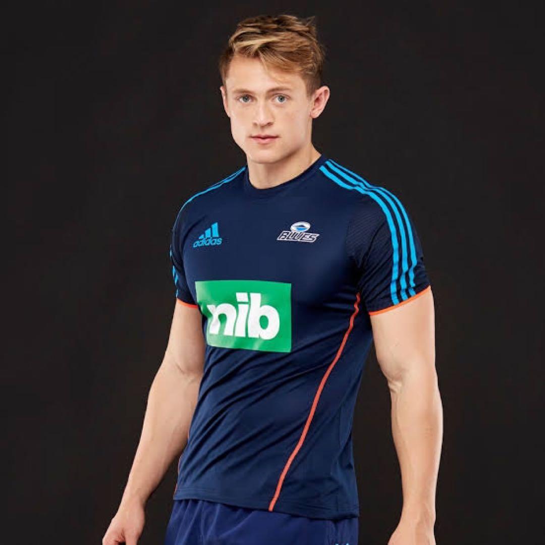 adidas ブルーズ　トレーニングジャージ