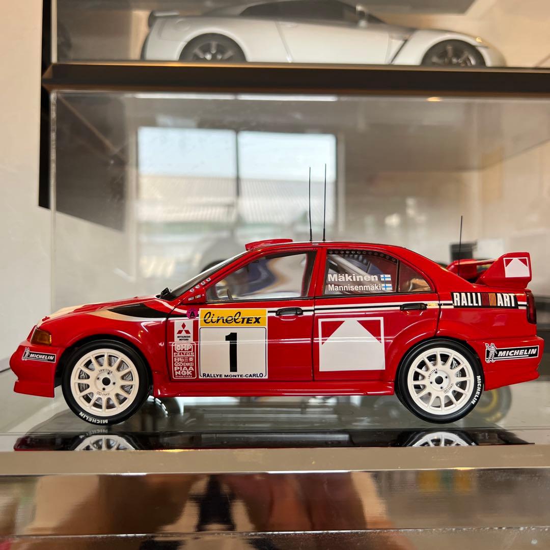 【7/21まで値下げ】AUOTart 1/18ランサーエボリューション6トミマキ