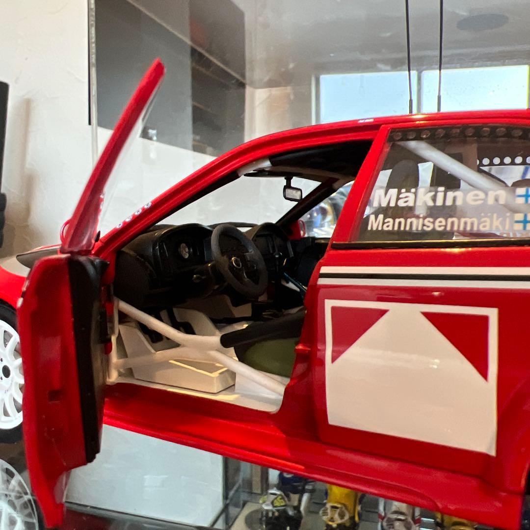 【7/21まで値下げ】AUOTart 1/18ランサーエボリューション6トミマキ