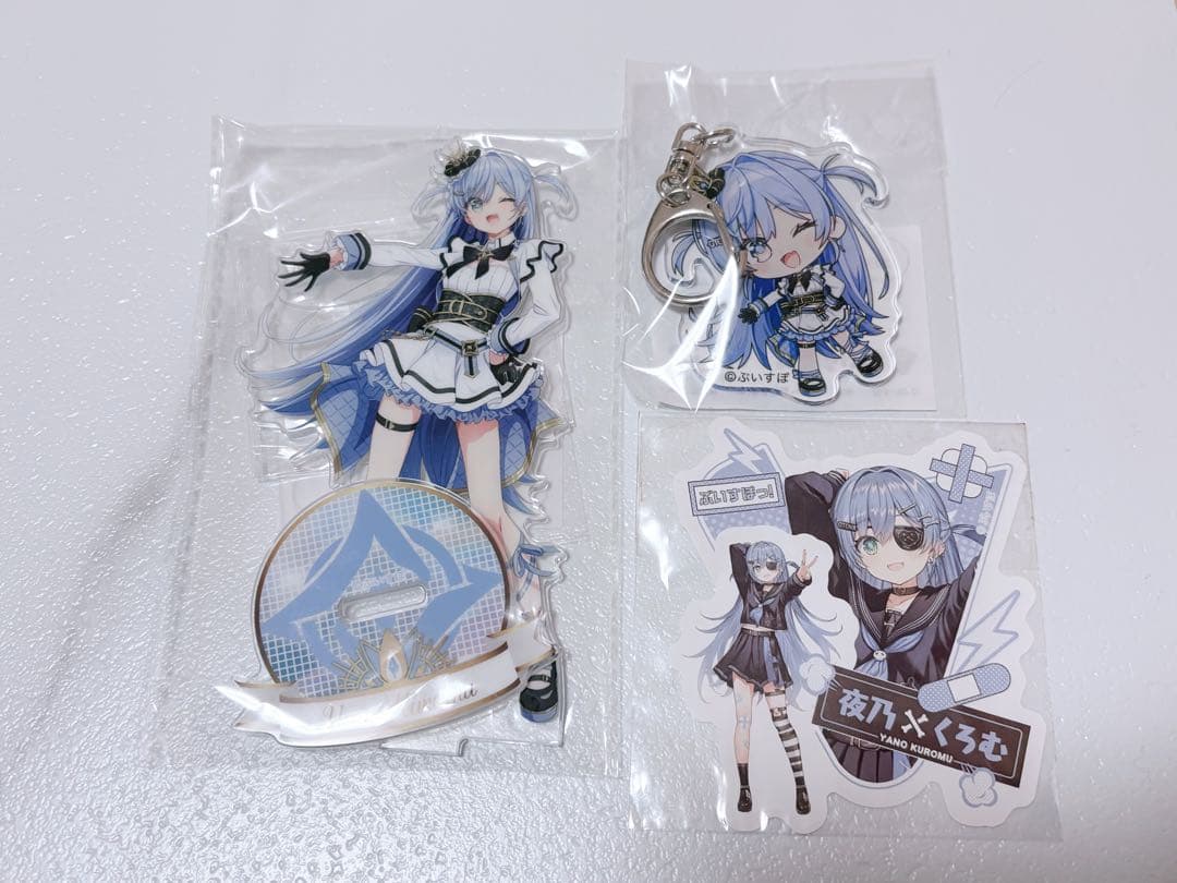 ぶいすぽっ！夜乃くろむ　アクリルスタンド