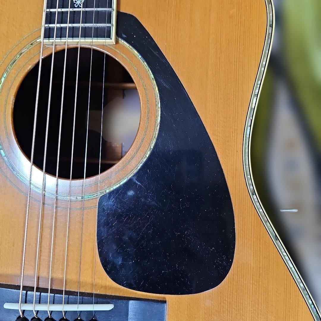 YAMAHA.LL33Jオール単板 ハードケース付き。