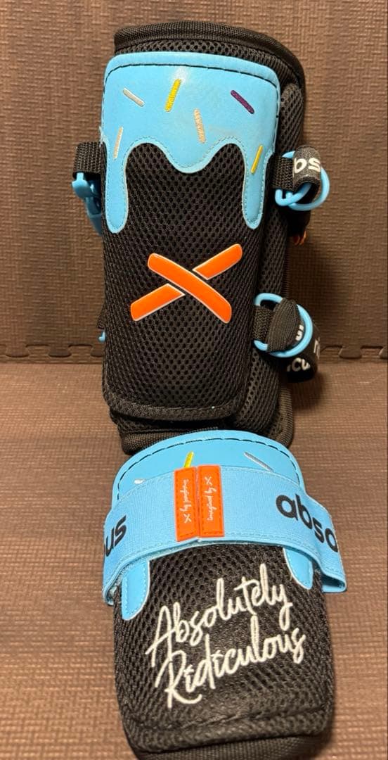 わ*き様 Absolutely Ridiculous エルボーガード　フットガー