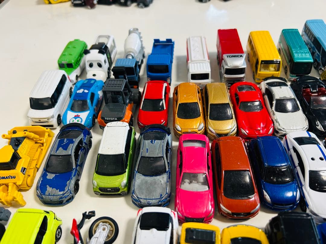 トミカ　まとめ売り39台