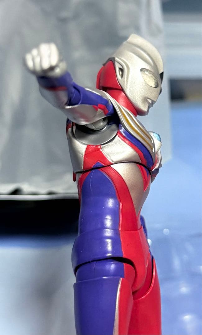 真骨彫　ウルトラマンティガ
