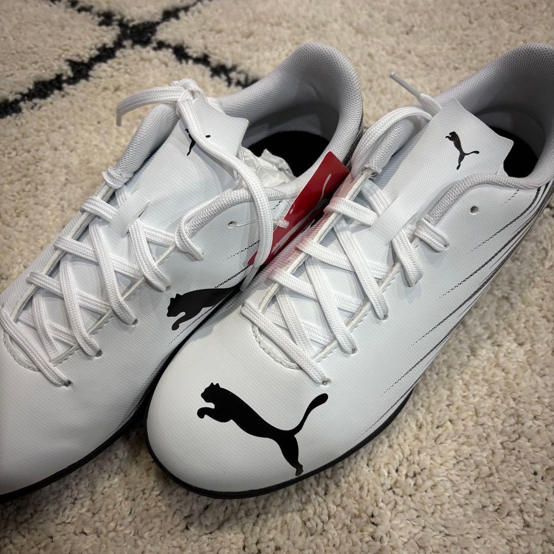 Puma フットサルシューズ サッカーシューズ ホワイト 新品タグ付き