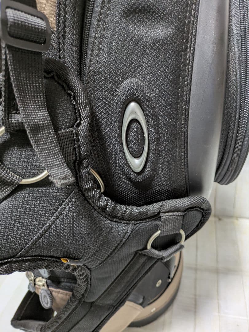 OAKLEY スタンド式キャディバック　オークリー　ゴルフバッグ