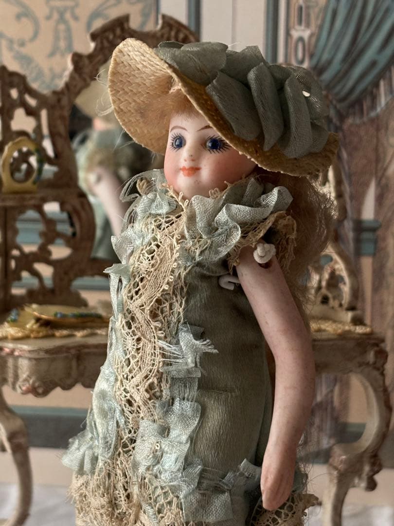 スペシャルアンティーク　フレンチミニョネット