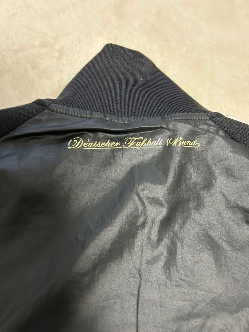 【希少】adidas ドイツ代表 刺繍ロゴ トラックジャケット ジャージ