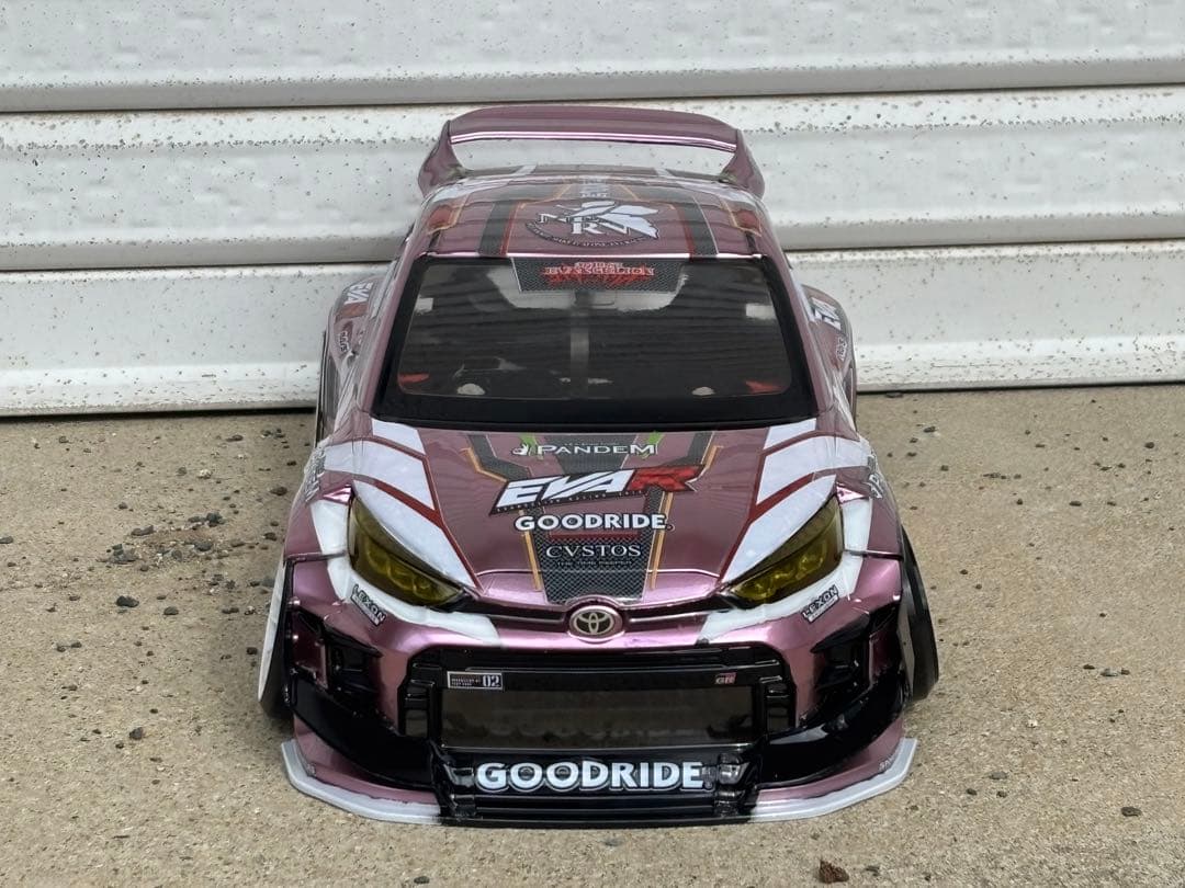 ラジドリボディ アディクション　grヤリス エヴァンゲリオン仕様　塗装済未走行