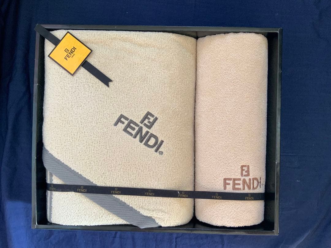 【新品・未使用品】FENDI タオルセット ベージュ
