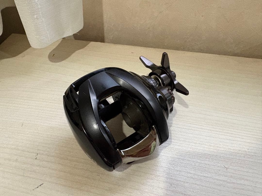 ★☆ダイワ　22ジリオンTW HD 1000 H ボディ　超美品