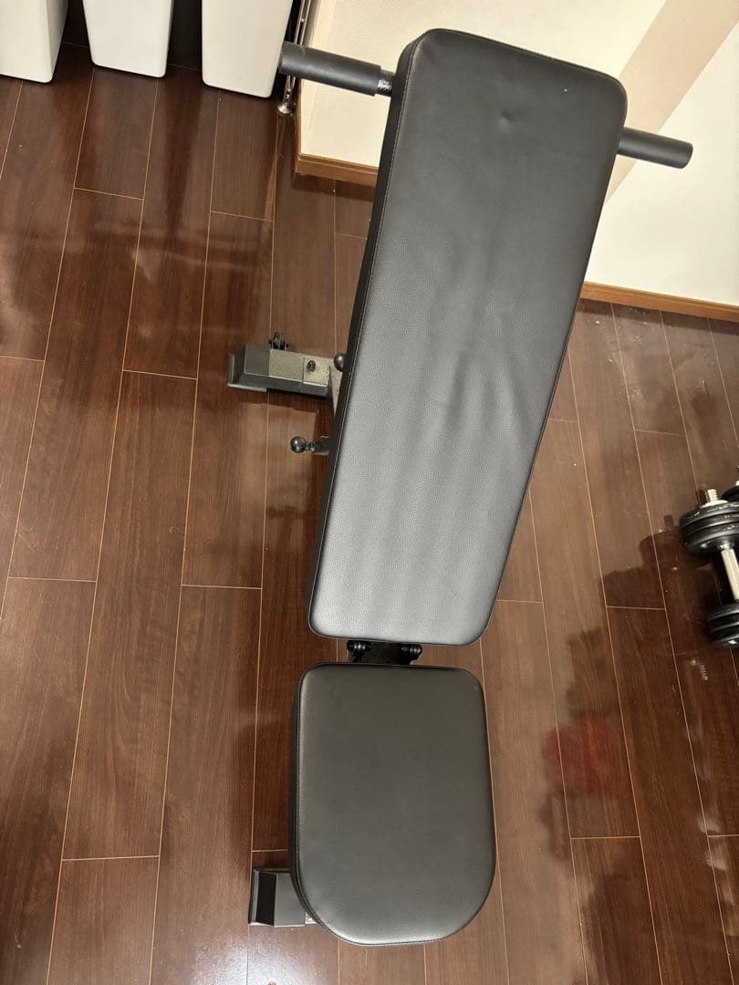 調整可能トレーニングベンチ 黒