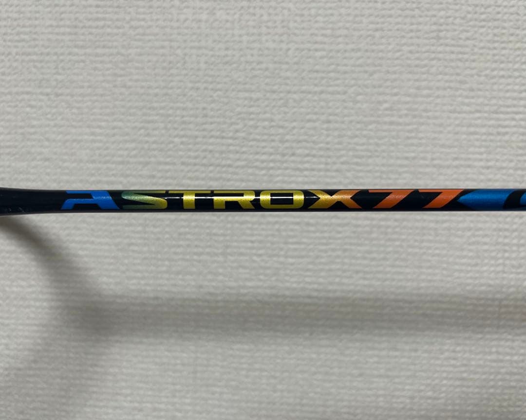ASTROX 77 バドミントンラケット