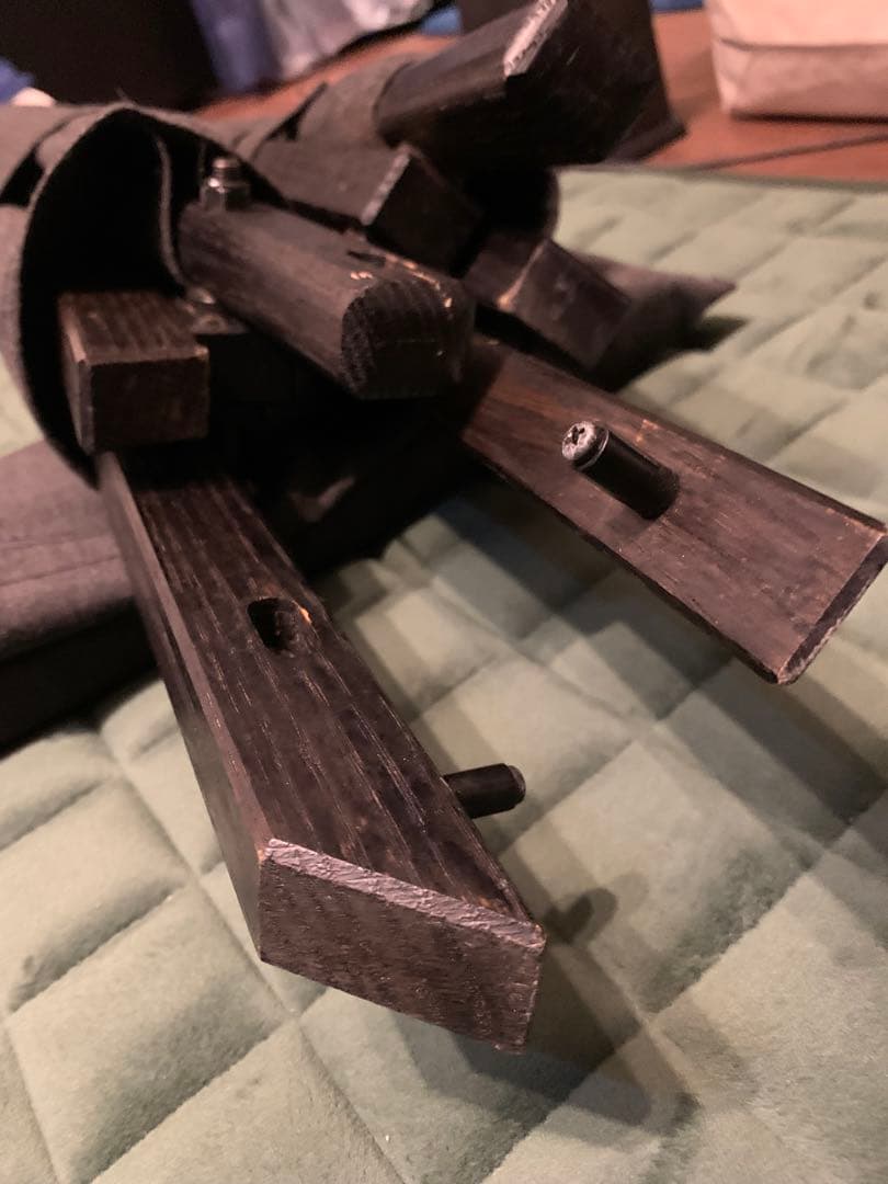 ま*ん様 outsidein カチャカチャチェア カーミットチェア ブラックエデ