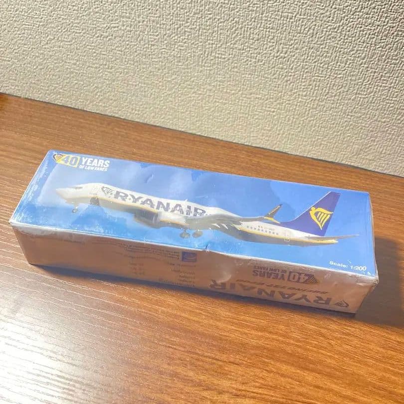 RYANAIR 40周年記念 Boeing 737 1/200「訳あり」