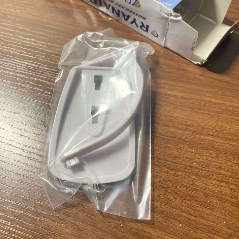 RYANAIR 40周年記念 Boeing 737 1/200「訳あり」