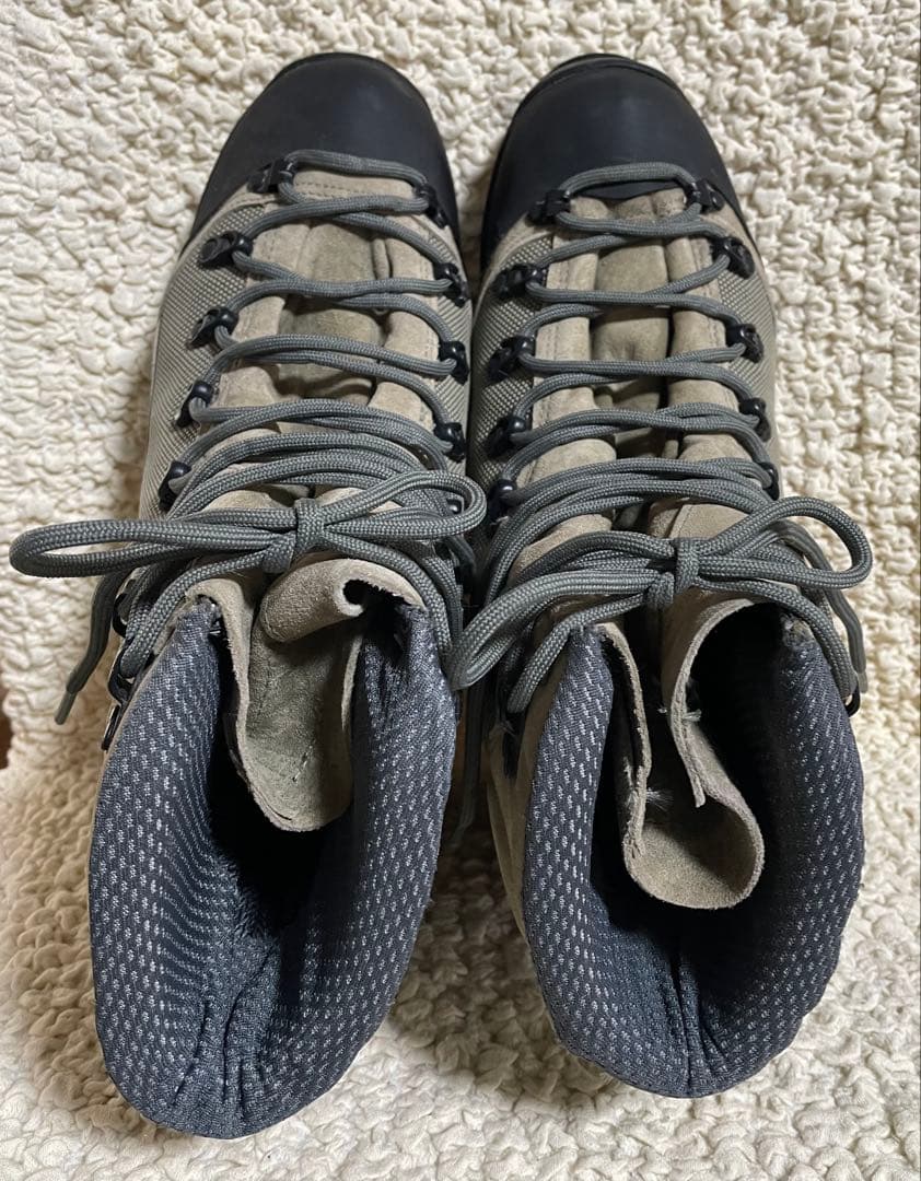 個人装備 BATES TORA BORA ALPINE E03600 8.5 R