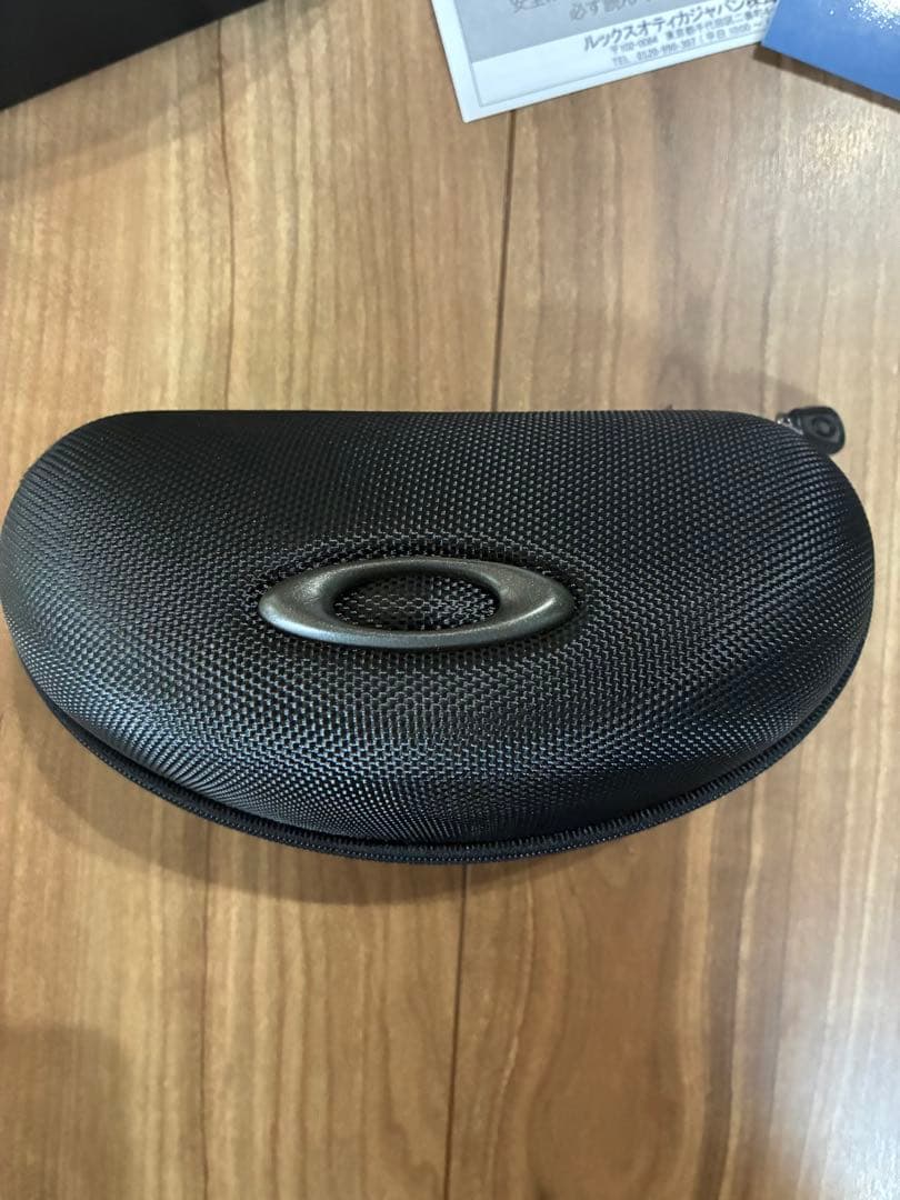 《限定品》OAKLEY サングラス 広島カープモデル