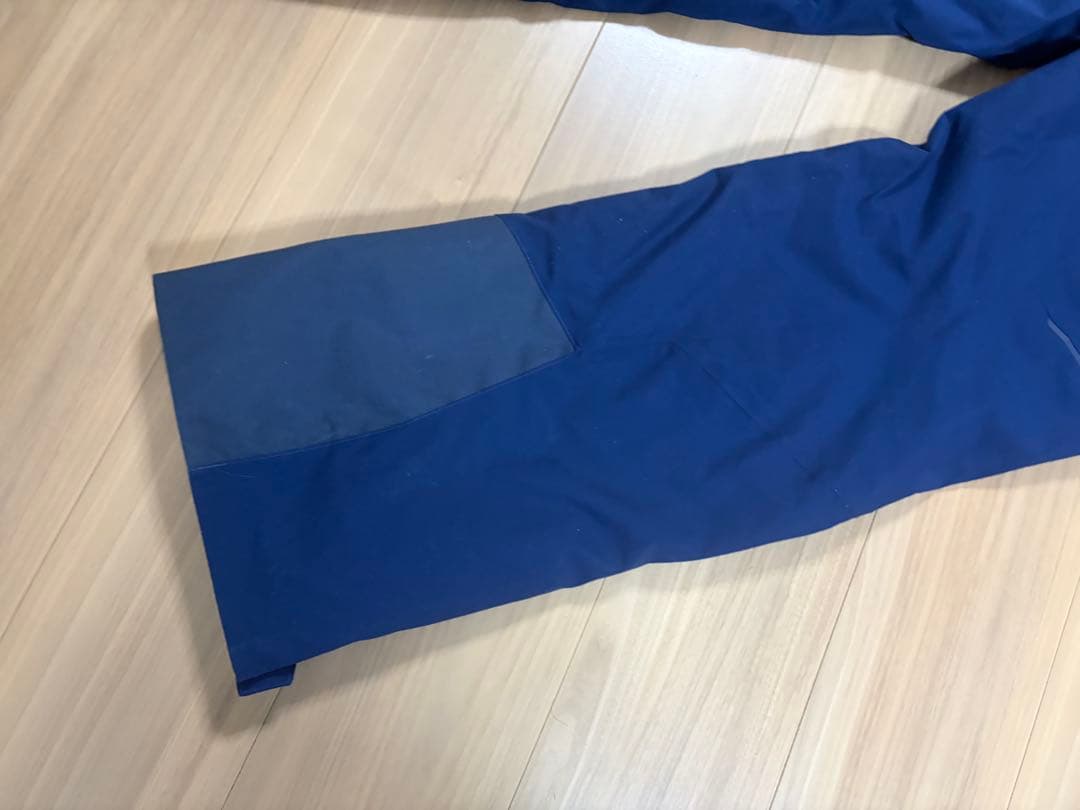 ★送料無料・超美品★お洒落　ゴールドウィン　スノーパンツ　スノーボード　スキー