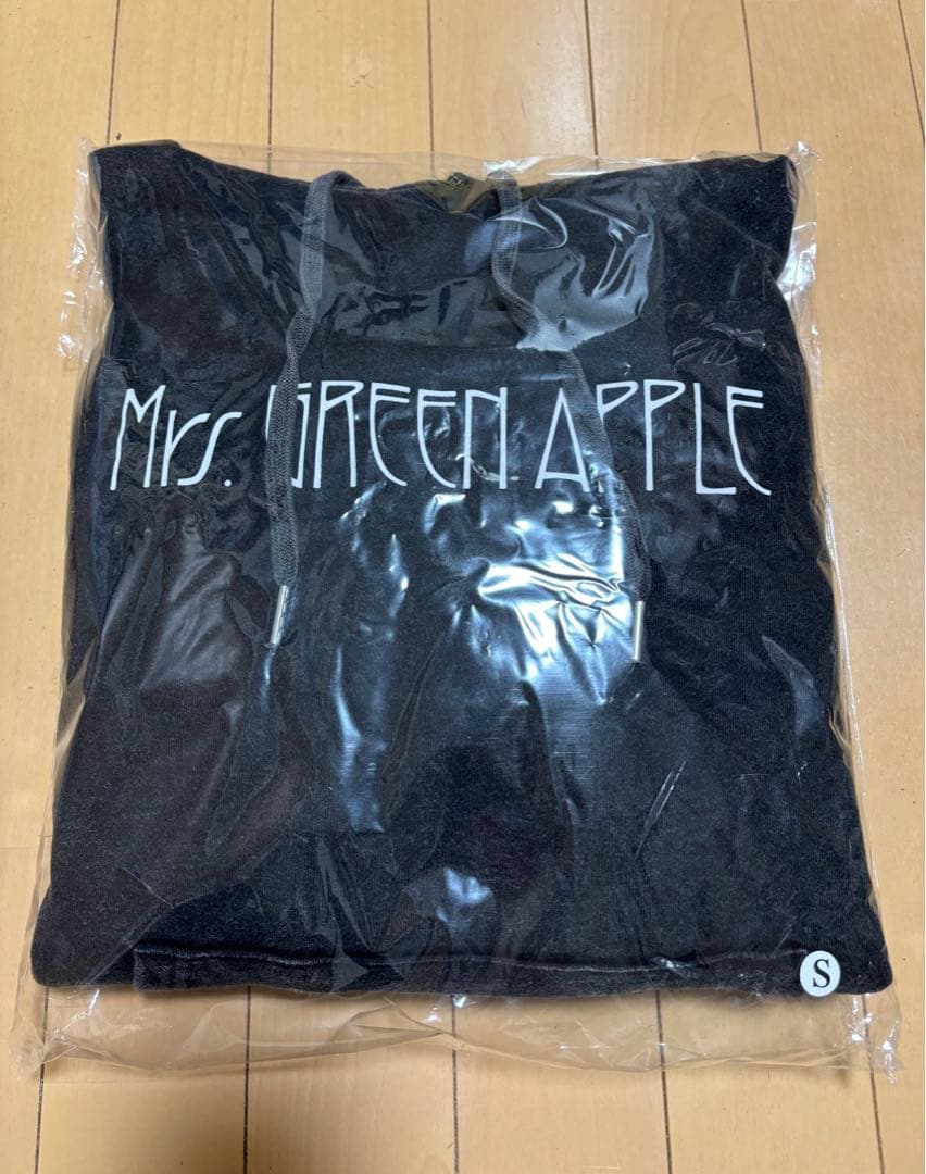 Mrs. GREEN APPLE バベル　フーディ S