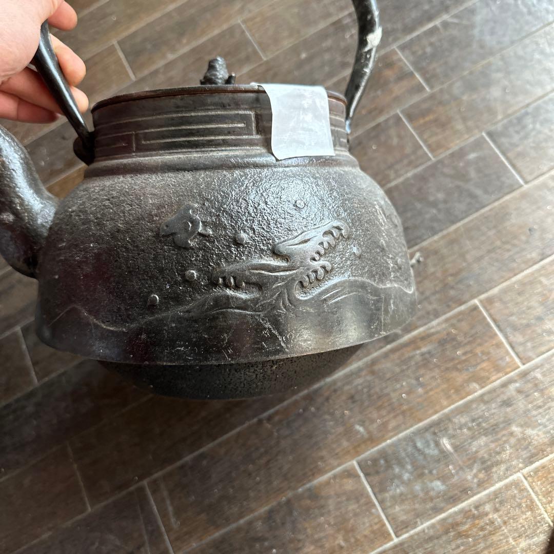 大きい南部鉄瓶海柄