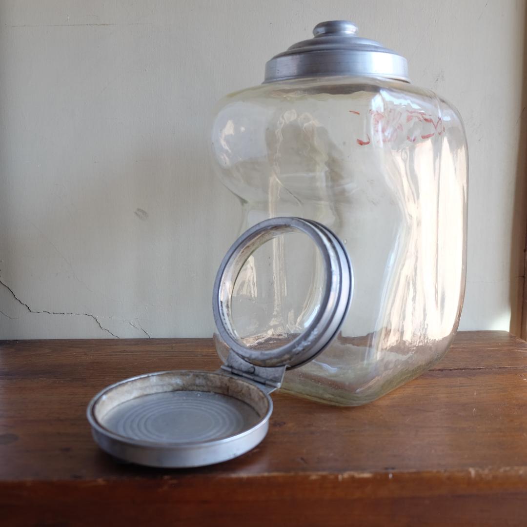 昭和レトロ／タバコ瓶／たばこの文字入り