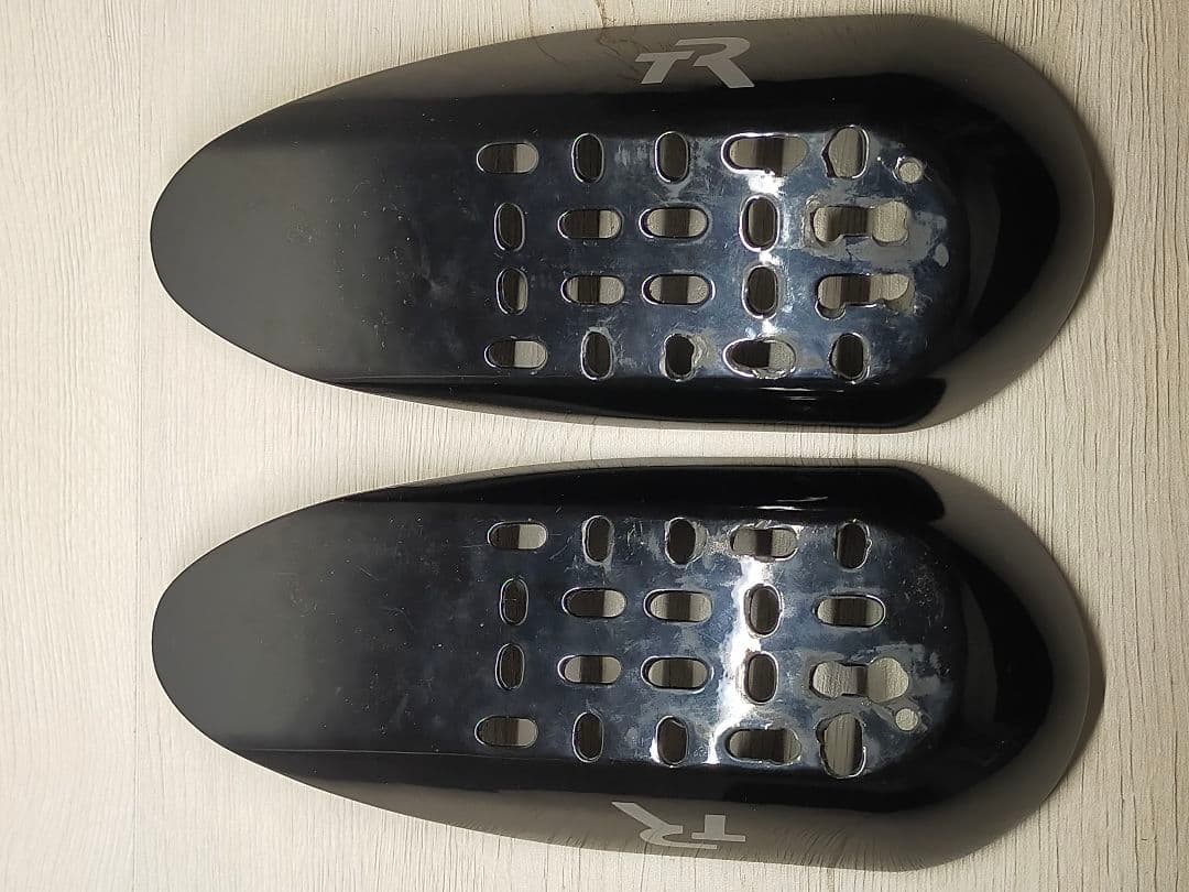 TRIRIG トライリグ　CLOSED BACK CARBON ARM CUPS