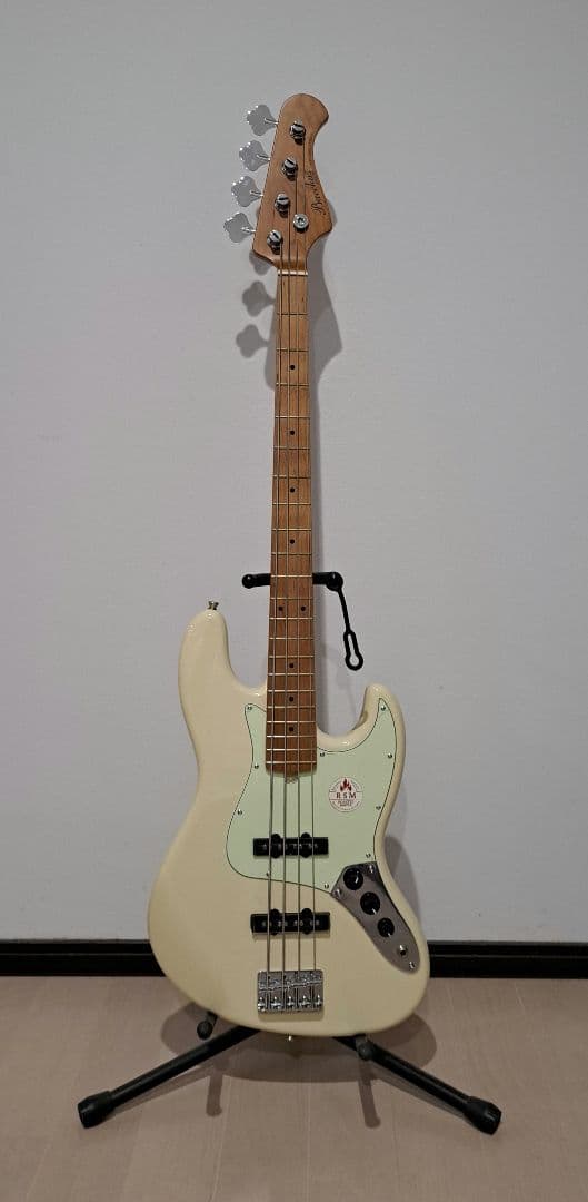 バッカスベース 新品未使用 最終価格‼️