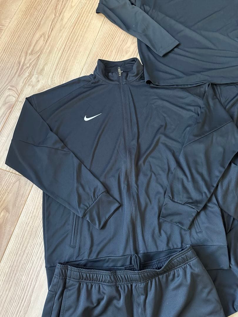 鹿島アントラーズ 2023-24シーズンNIKE チーム支給ウェア　5着セット