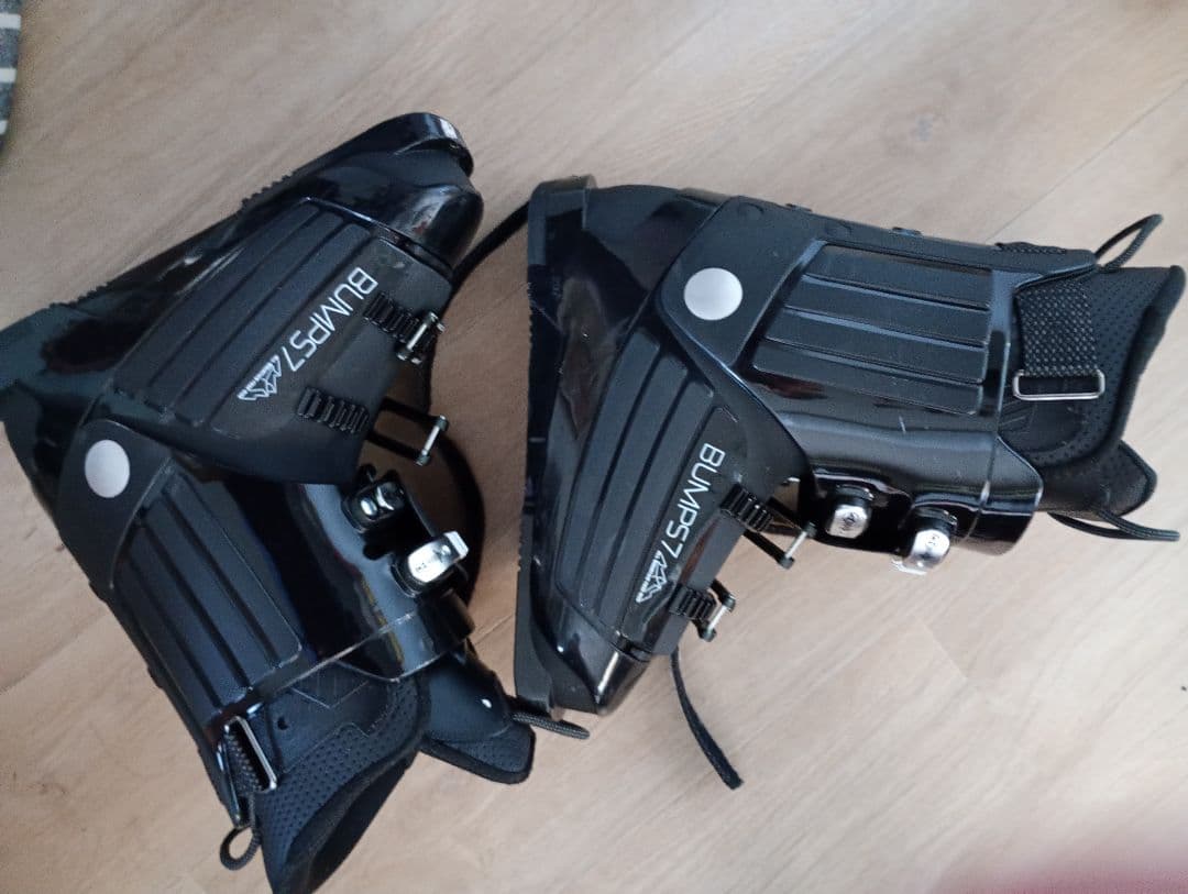 BUMPS 7 GENFACTORY ブラック スキーブーツ