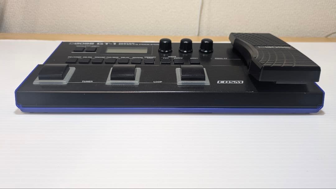 BOSS GT-1 マルチエフェクター 【動作確認済み】