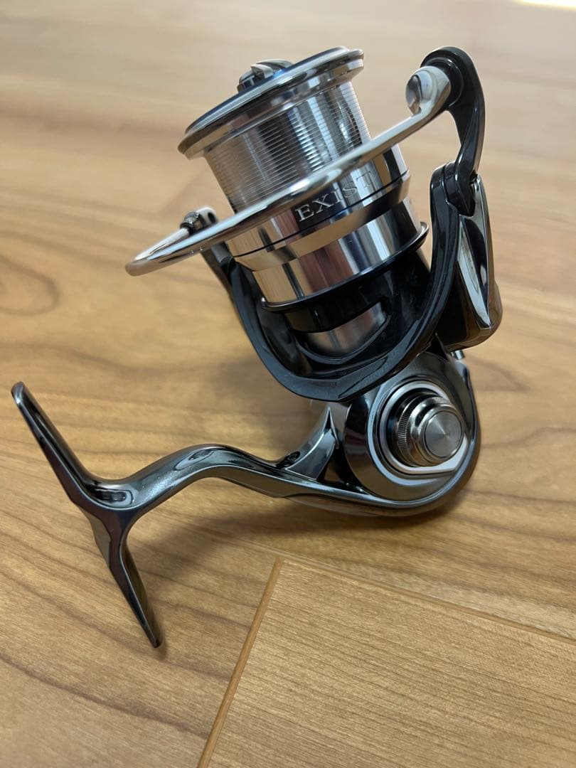 リール DAIWA 18EXIST LT2500