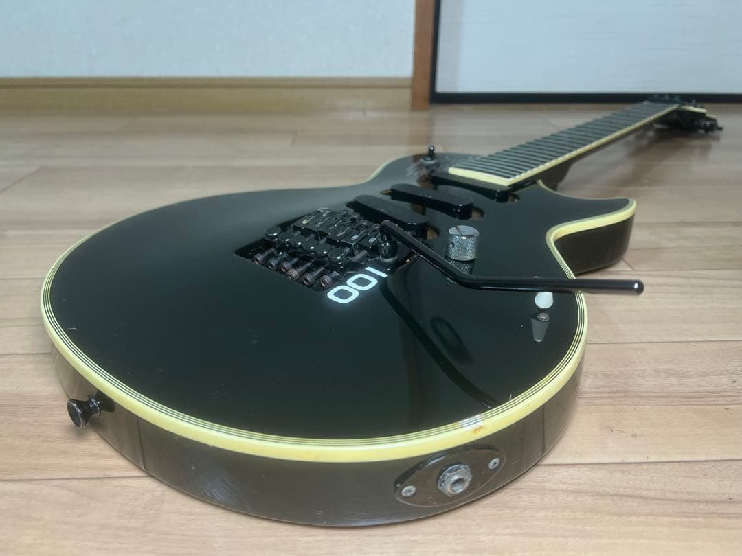 EDWARDSエドワーズプロフェッショナルギターとベース