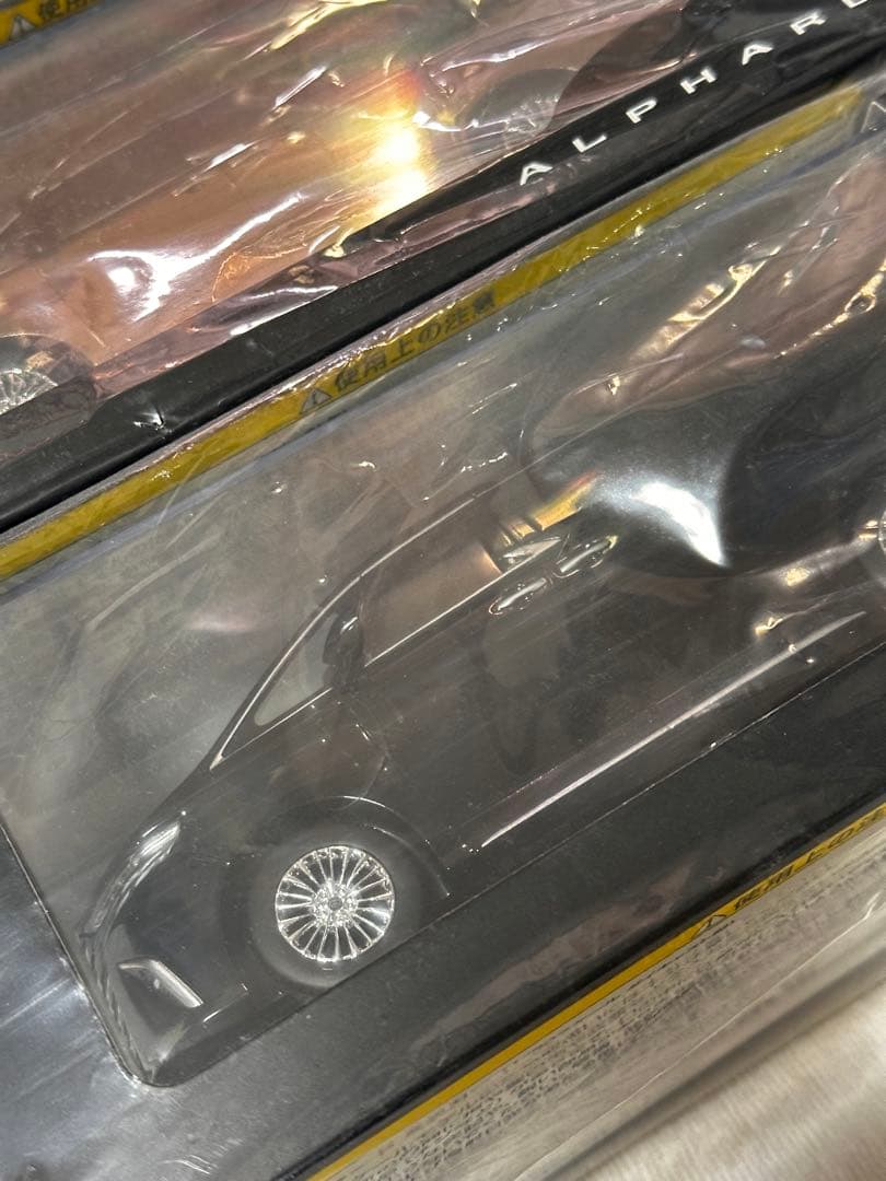 トヨタ 40系アルファード カラーサンプル 3台セット