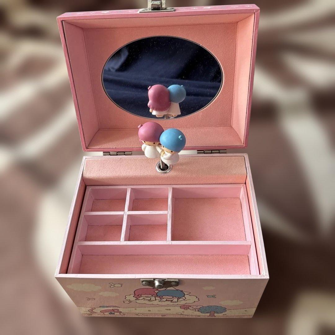 キキララ　オルゴール付き可愛いジュエリーボックス