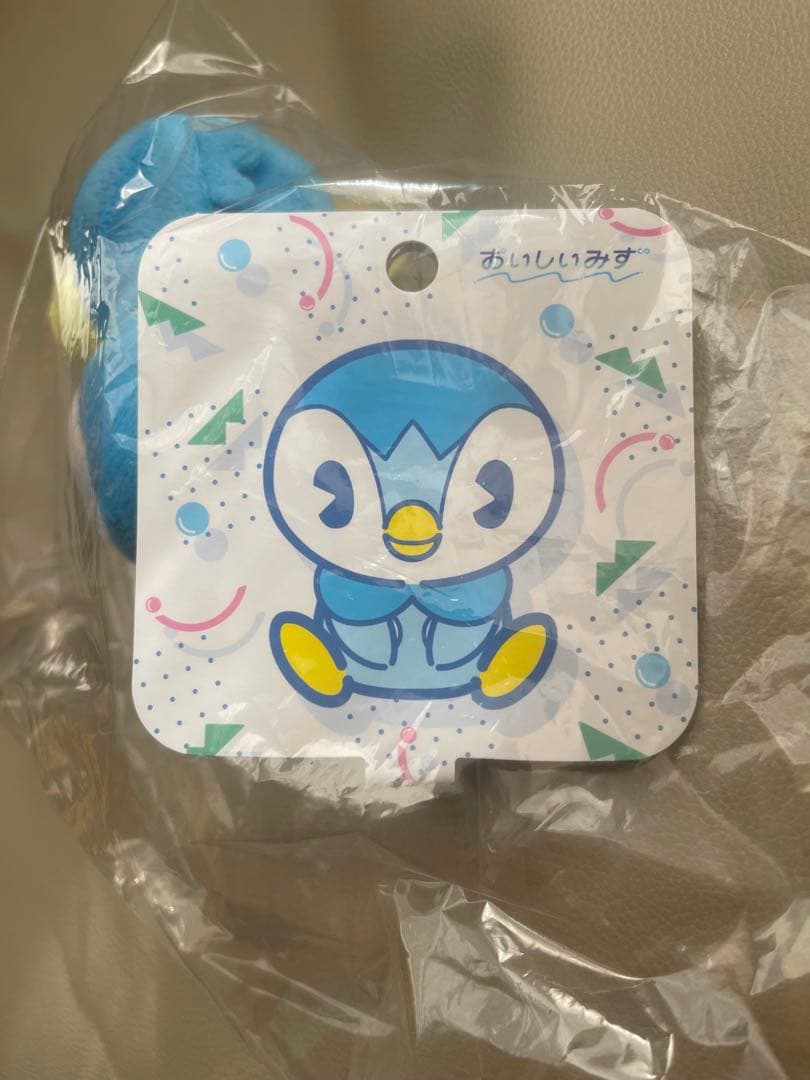 おいしいみず ポッチャマ　マスコット ぬいぐるみ