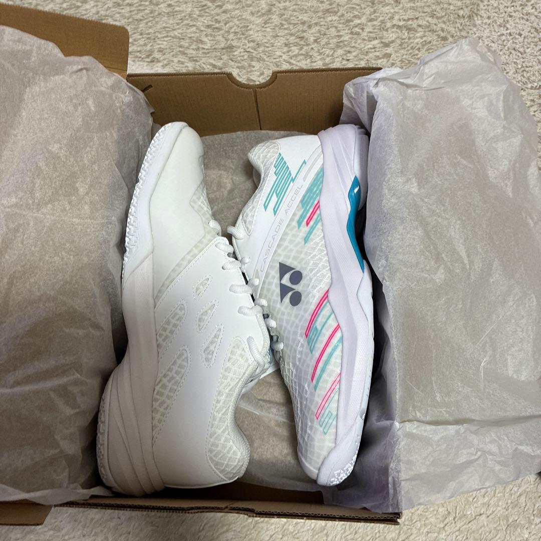 ヨネックス　YONEX パワークッション　カスケードアクセルミッド　新品未使用