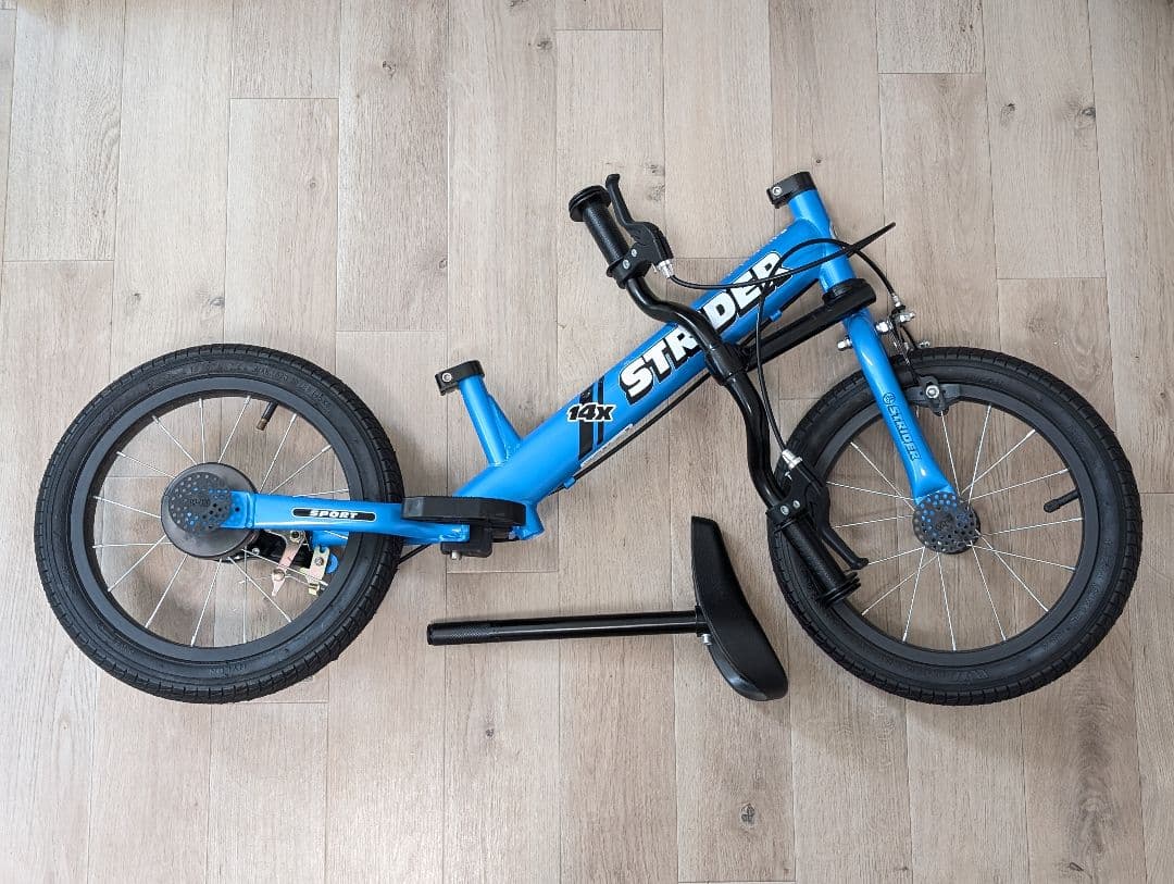 STRIDER 14x ストライダー 青 ブルー