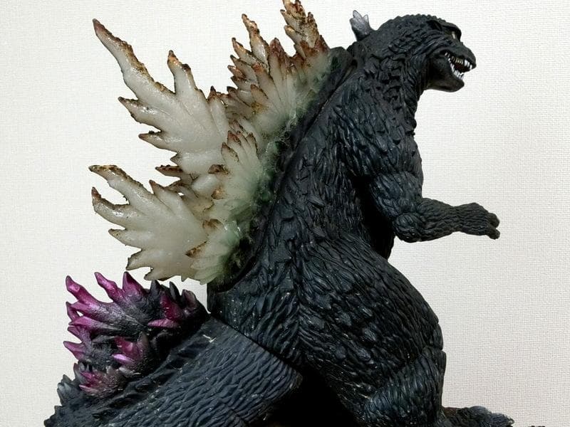 ゴジラ フィギュア 苔 溶岩プレート 台座 横49×高さ39cm 制作品