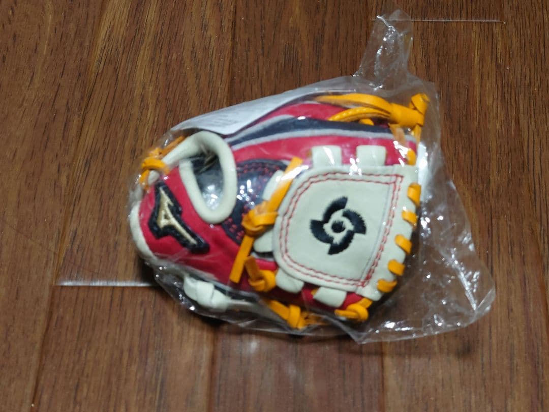 【新品未開封】2023WBC　ミニチュアグラブ ストラップ　ミズノ