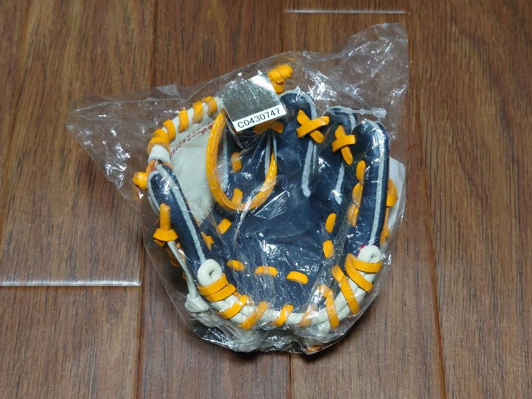 【新品未開封】2023WBC　ミニチュアグラブ ストラップ　ミズノ